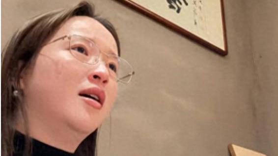 女子未婚先孕被婆家刁难！公公称一切从简，丈夫沉默，结局太解气