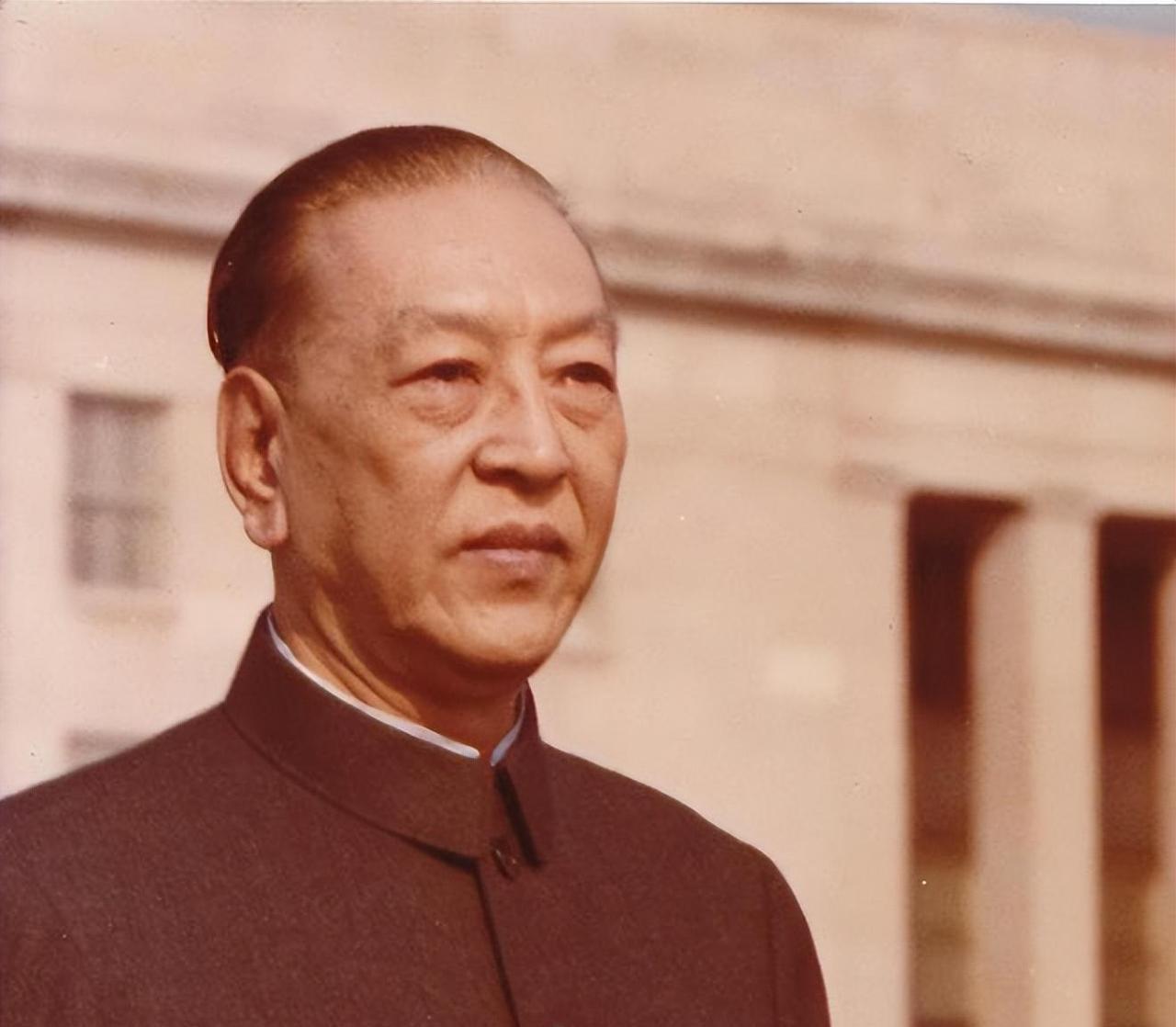1963年，“将军大使”耿飚坚持将中国的土地划给巴基斯坦，为什么？
说起来，那时