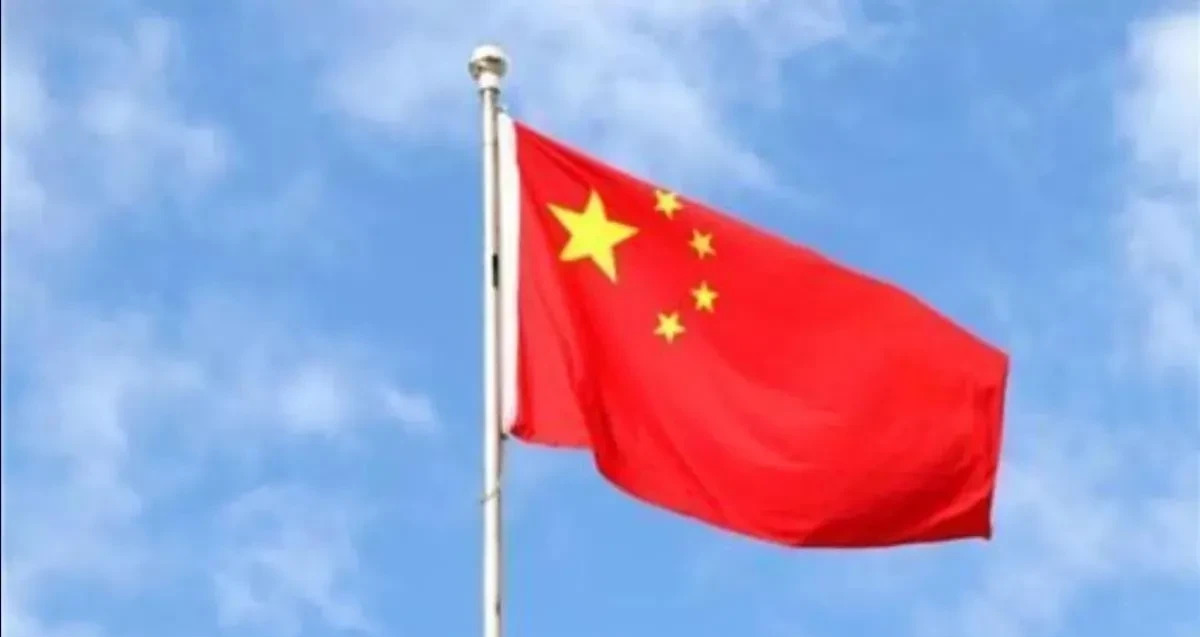 德媒担忧中国反制美国











美国挑起贸易战，中国反击，德国媒体却
