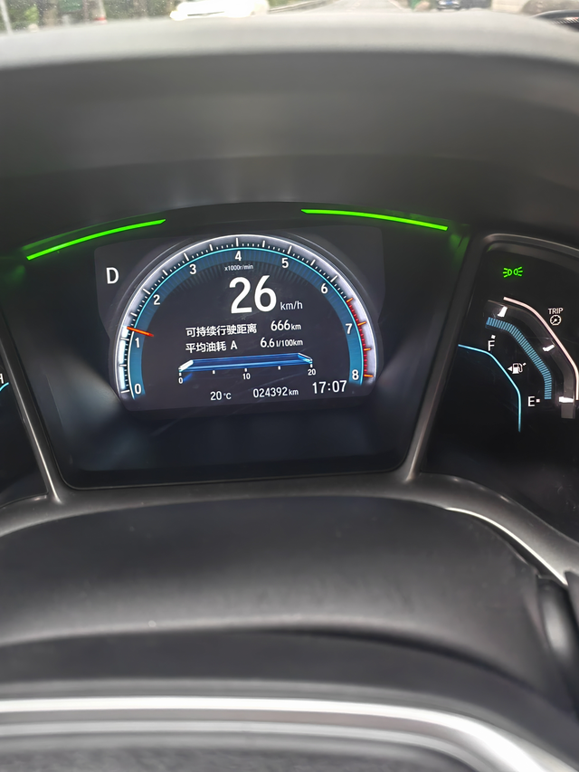 思域油耗不懂了
大家有没有发现思域加油加满后显示的可持续行驶的里程数是虚的？今天