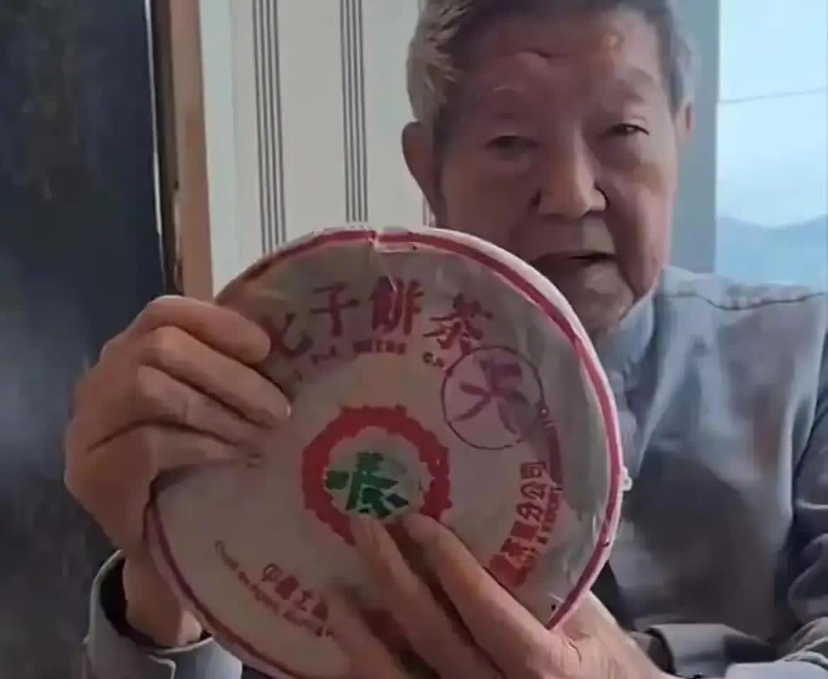蔡澜生命最后阶段：烟不离手，快乐等死，上亿财产送人，只留一物

香港著名人物