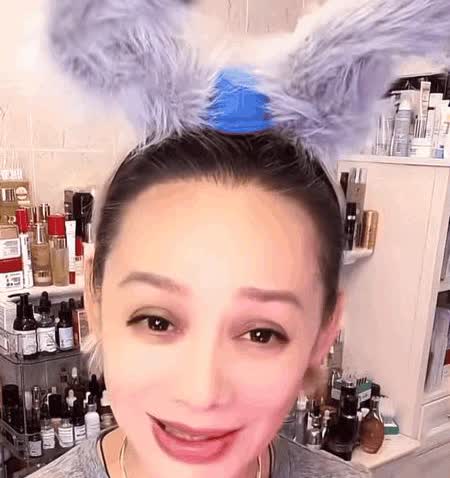 我要被宁静回应和汪峰绯闻这段话给笑死了，这姐是一点都装不了，隔着屏幕我都感觉到她