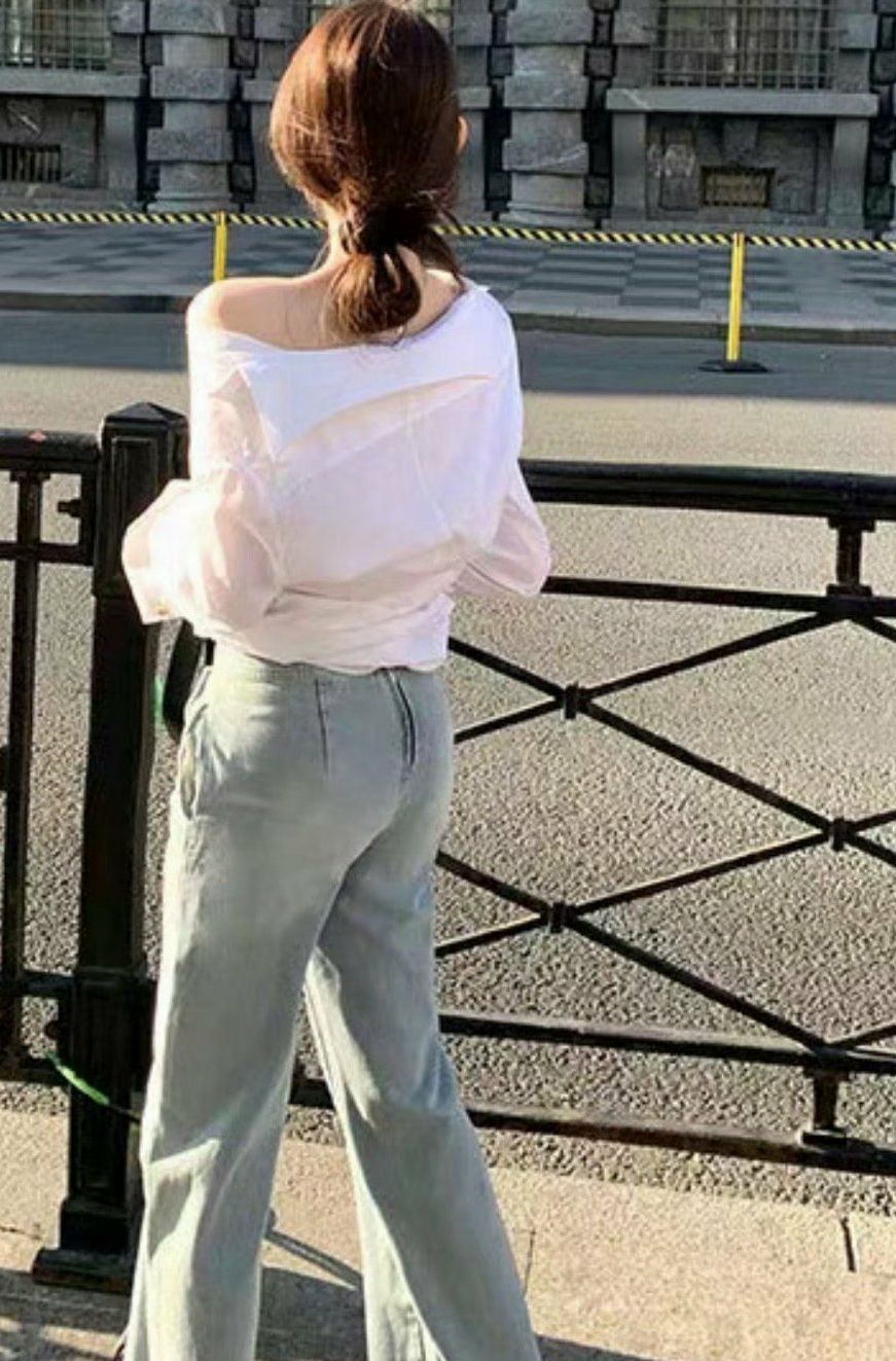 是谁发明了这种后拉链牛仔裤，这一点都不方便！ ​​​