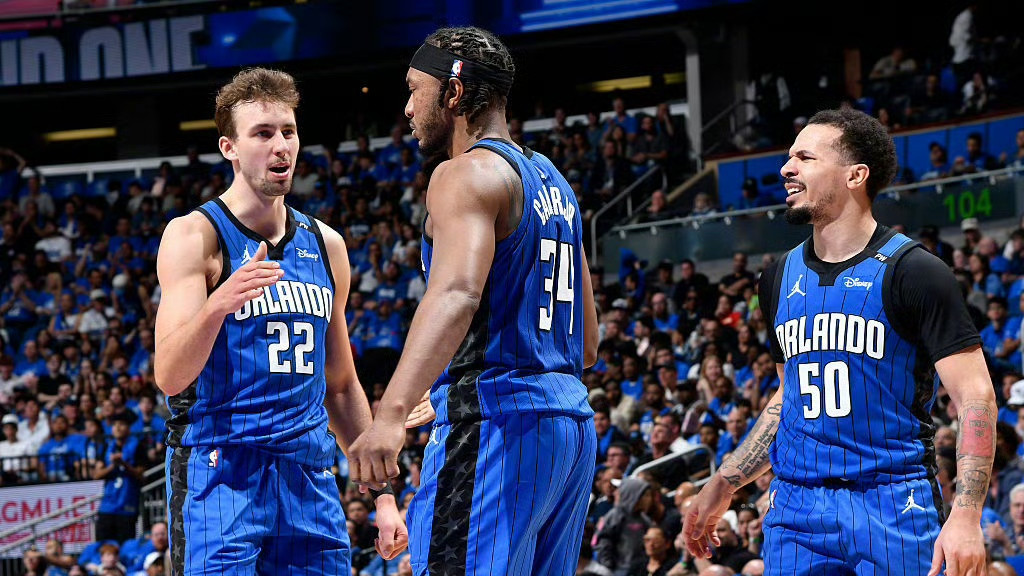 4月16日NBA 魔术胜老鹰 首轮打绿军 勇士胜灰熊进季后赛 巴特勒38分