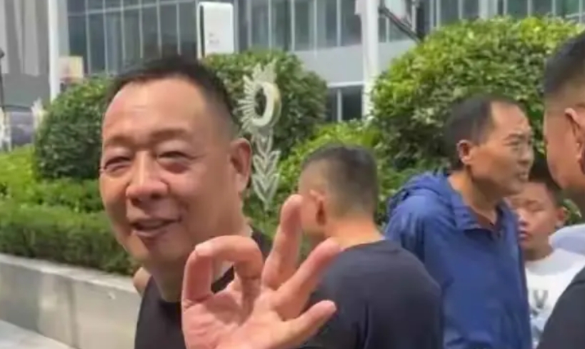 建议查一下这个天津市的顾客是不是犹太人！
前几天，有位从天津市而来顾客到河南许昌