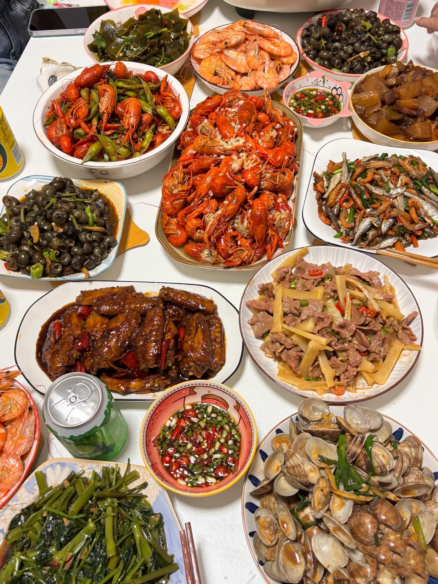 高考完了，不下饭店，在家里做这一桌子菜怎么样？
