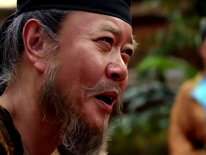 《长安的荔枝》，阿弥塔危险了！

为了离间阿弥塔跟何有光的关系，郑平安把逃兵的事