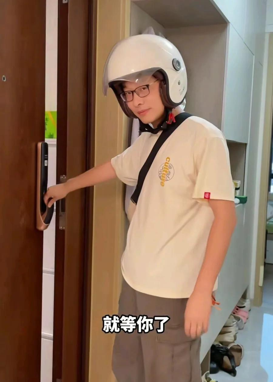 玉米粒的弟弟终于来了，迎接小憨豆的第一顿饭，是妈妈的家常便饭！
人间美味是妈妈做