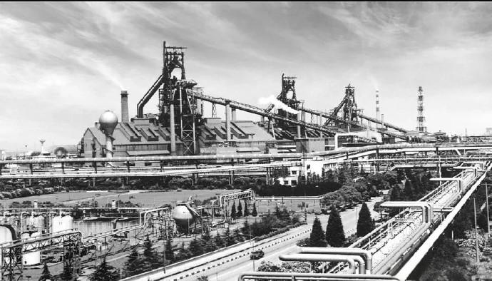 从1977年11月开始，中国同日本新日本钢铁公司协商合作建设宝钢。整个工程建设总