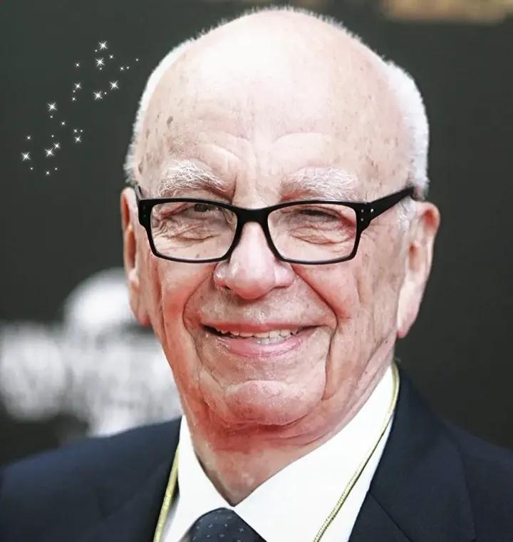 就在刚刚
特朗普又突然宣了
特朗普起诉默多克，索赔100亿！这次打脸打得很有点疼