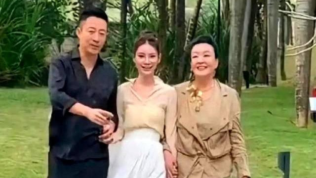 汪小菲的两位妻子截然不同，大S需他剥虾才食 而马筱梅会亲自喂