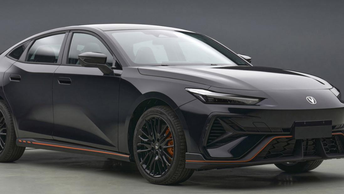 年销大几万，2.0T+爱信8AT！12万豪华轿跑将上市，卷起来