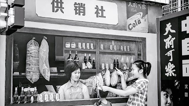 丧礼惊现神秘女子！58岁三哥临终遗言曝光：这辈子最对不起两个人