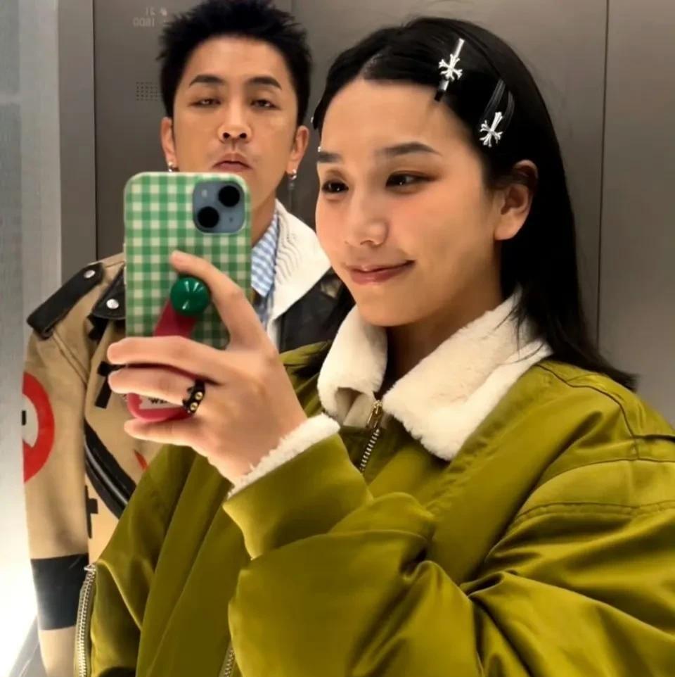 何美延开怼老公梁老师，称其家暴、孕期聊骚！
4月14日，网上晒出何美延发文怒怼老