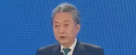 鸠山爆料：美国靠不住，中日韩合作才是王道











日本前首相鸠山由