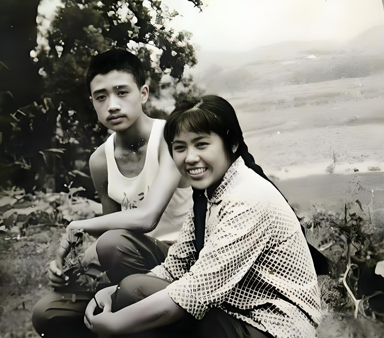 1969年，一对上海知青夫妇，于吉林延边插队时，在当地孤寡老人李阿妈家，生活了1
