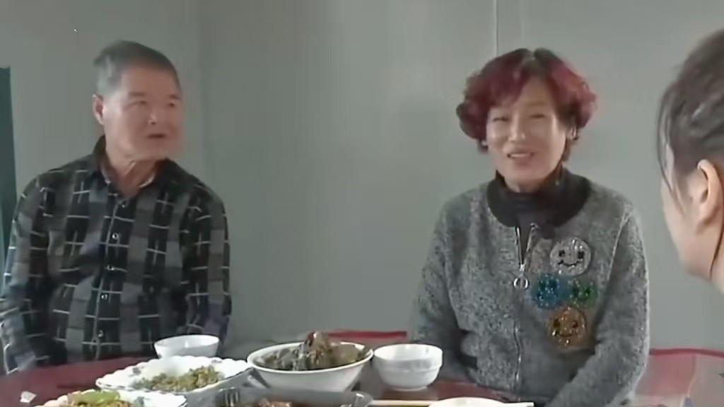 大爷没房没钱没保障，只考虑年轻漂亮的老伴，相亲20多次全都失败