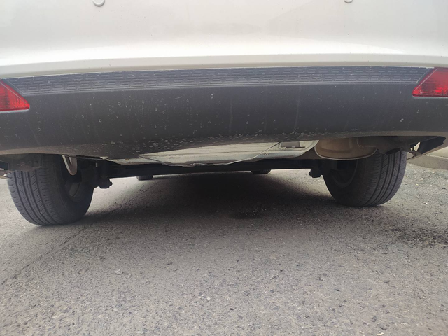 遇见的坑就是买了个吉利帝豪
配件质量差，售后服务差，供应链混乱。配件比其他品牌坏