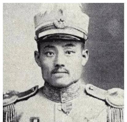1920年3月，长沙城笼罩在军阀张敬尧的淫威之下。这个坐拥一妻十二妾的“土皇帝”