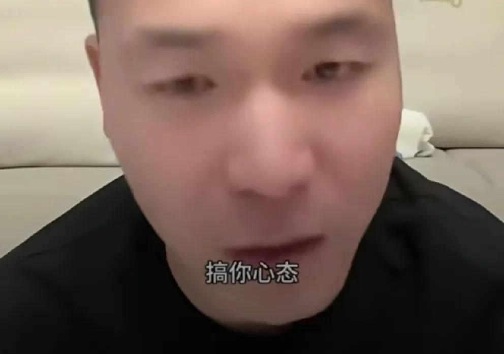 潘宏被“网红狗s亡”事件追责至今，不敢开播心态崩！
         潘宏年前因
