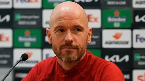 滕哈格执教曼联后，对于这个位置的强化也