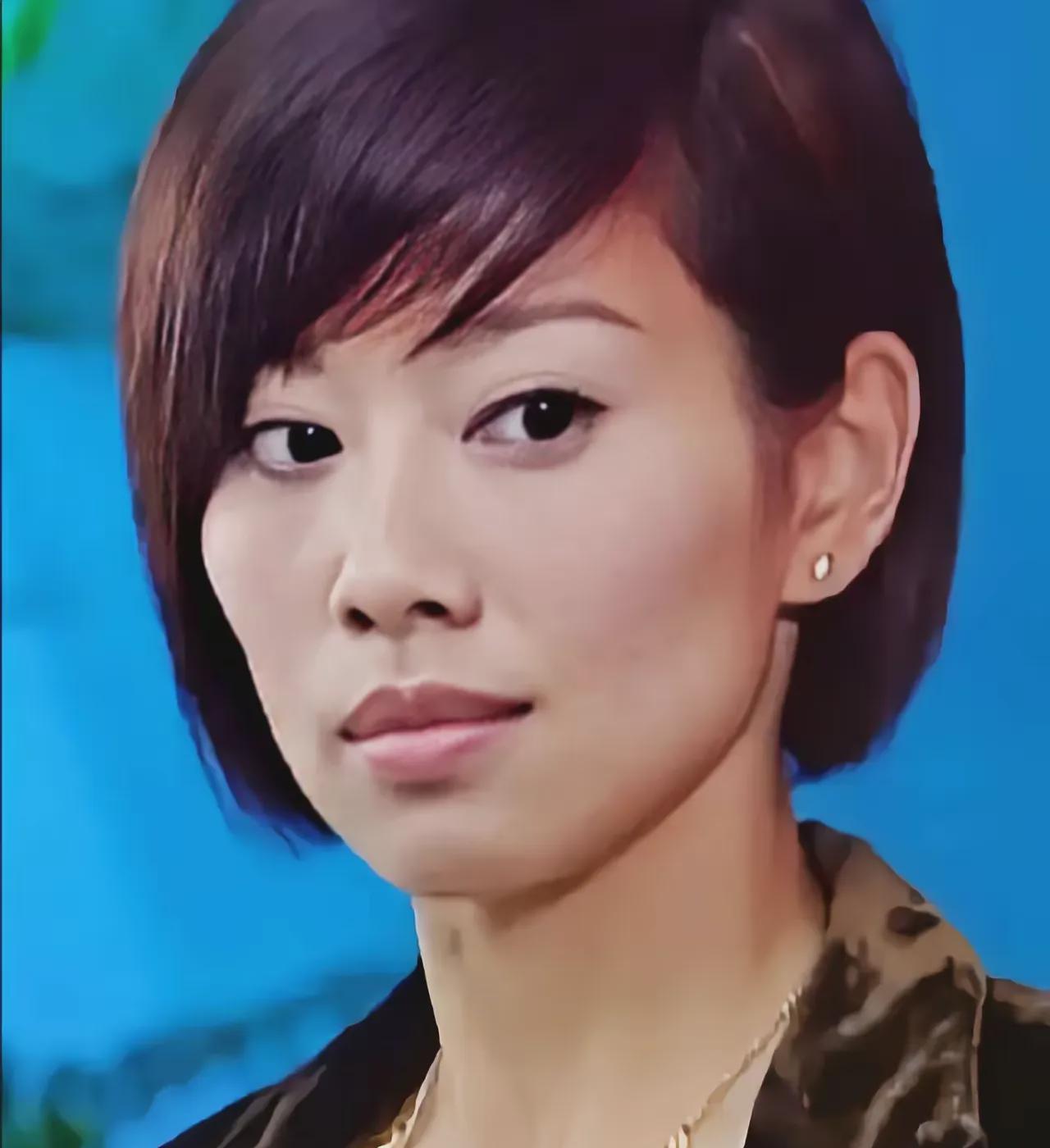 只要你们看过陈松伶和她婆婆的那个综艺节目，你们就会觉得陈松伶真的很坏！

看过陈