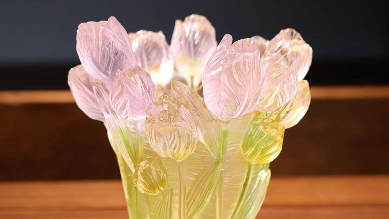当古法琉璃邂逅郁金香花瓶，一场惊艳时光的艺术盛宴
