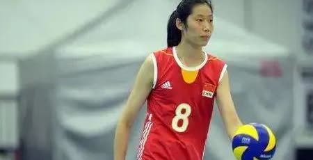 朱婷:告诉我们女排精神是啥

中国女排的骄傲，中国女排的国际巨星，中国女排的