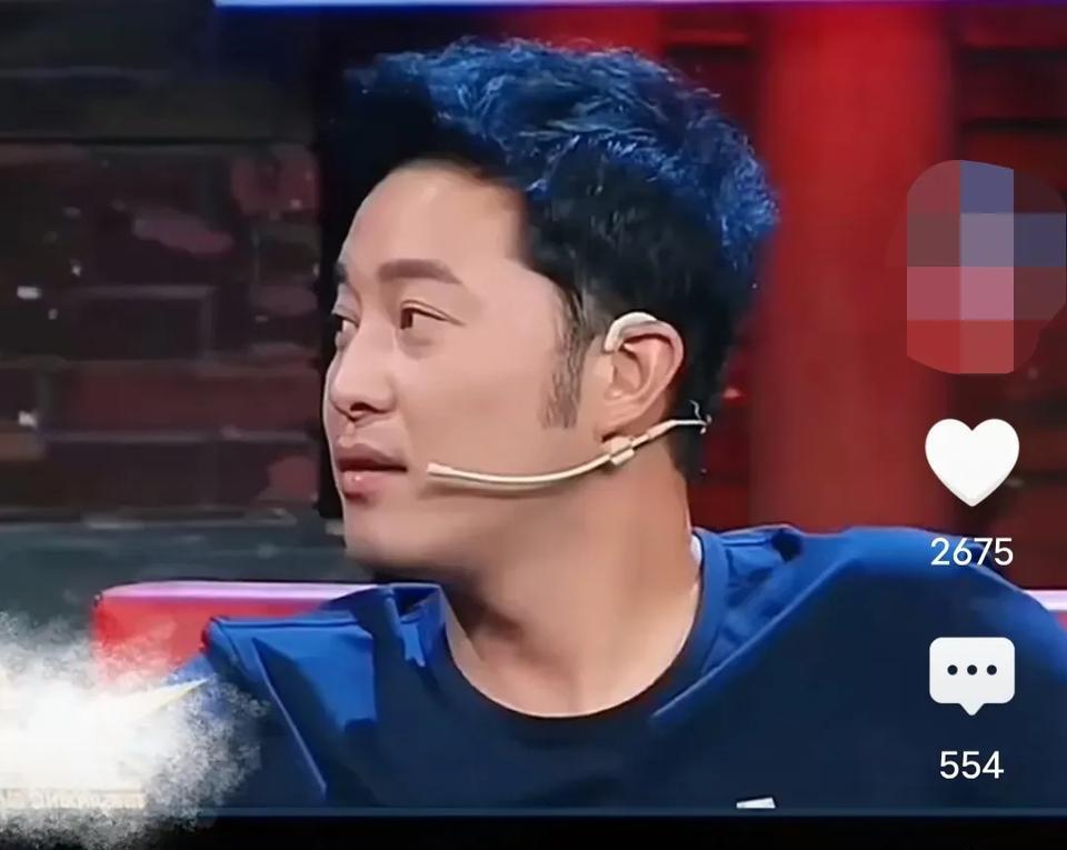 金星问沙溢：“你真不干家务？”沙溢说：“我不会啊！”胡可吐槽：“他每次出差，会给