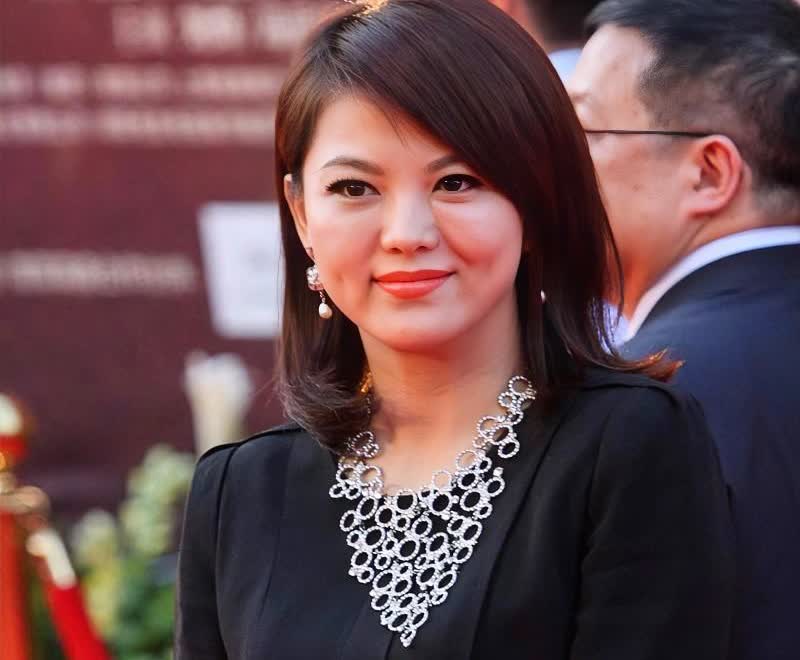 原来李湘王岳伦离婚，根本不是性格不合或女强男弱那套。说白了还是钱的事儿——李湘有