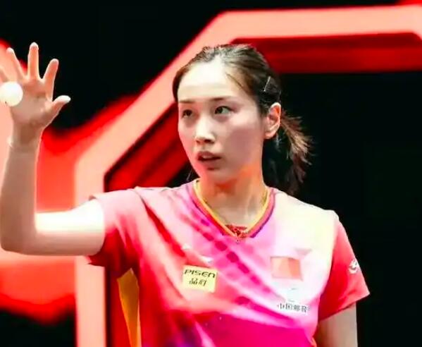 国乒小将钱天一在瑞典大满贯赛中0比3不敌日本削球手桥本帆乃香，止步女单次轮，引发