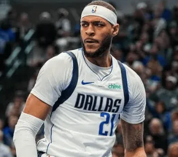 独行侠今日对阵活塞，加福德复出，迎来赛季首秀
今日常规赛，独行侠对阵活塞。
据报