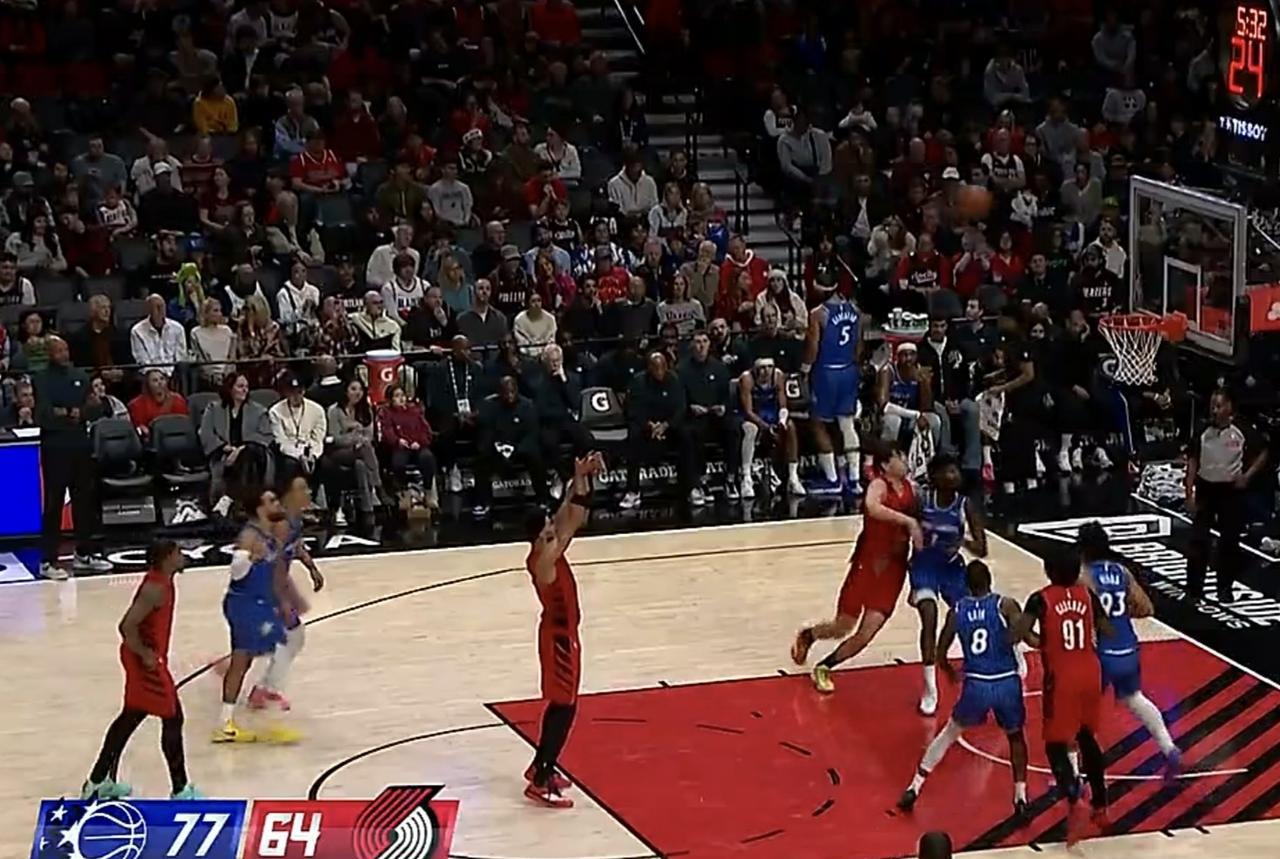 表现被认可，杨瀚森下半场排在里斯之前替补登场！北京时间2025年12月24日，N