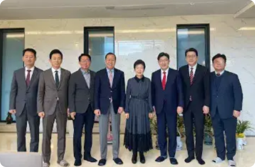 朴槿惠时隔多时发声：“国家形势严峻，执政党应团结应对”

韩国前总统朴槿惠3日会
