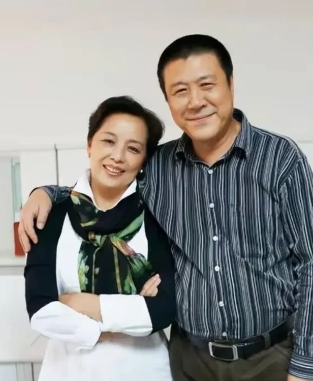  演技派夫妻，吕凉宋忆宁！

《婆婆媳妇小姑》《围城》，经典作品留心中！
这对夫