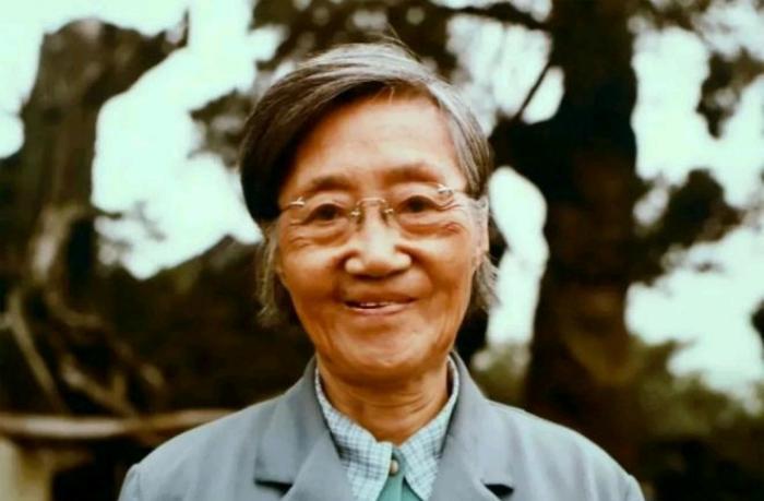 1961年，北大才女王承书抛弃丈夫和孩子，直到多年后，她顶着满头银发回到家乡，子
