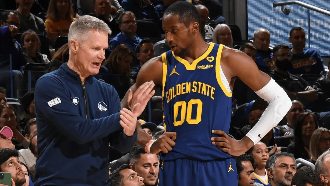 据ESPN记者Shams报道，消息人士透露，金州勇士前锋乔纳森-库明加已向勇士提