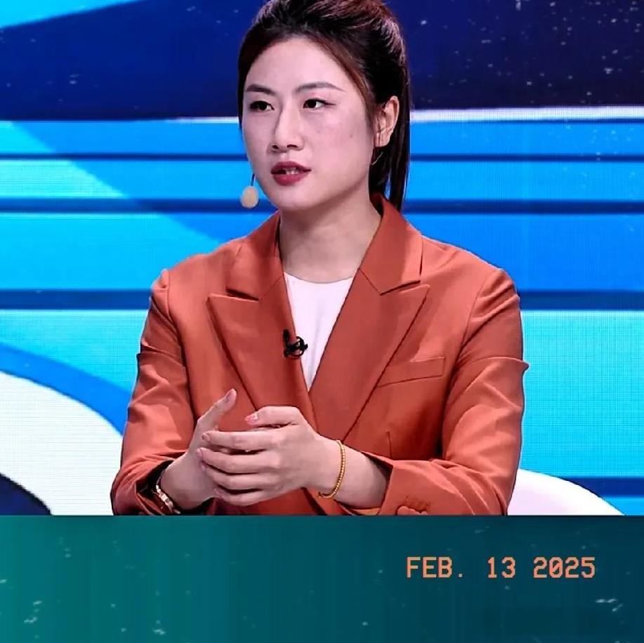 大满贯得主丁宁谈蒯曼，主要概括为六点
一、聪明机灵，脑筋活
二、阳光率真,爱笑儿