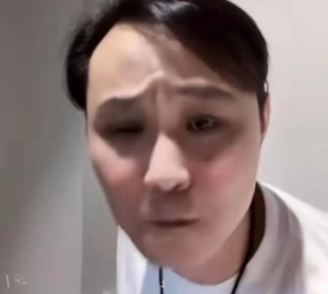 闫云达聊郑好的偷爷子，他说老郑能力太差了，不翻包袱儿也没事，起码得把名字正过来吧