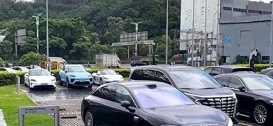 享界果然没让我失望，连续两周交付破1000台了！

早就说过享界S9是被严重