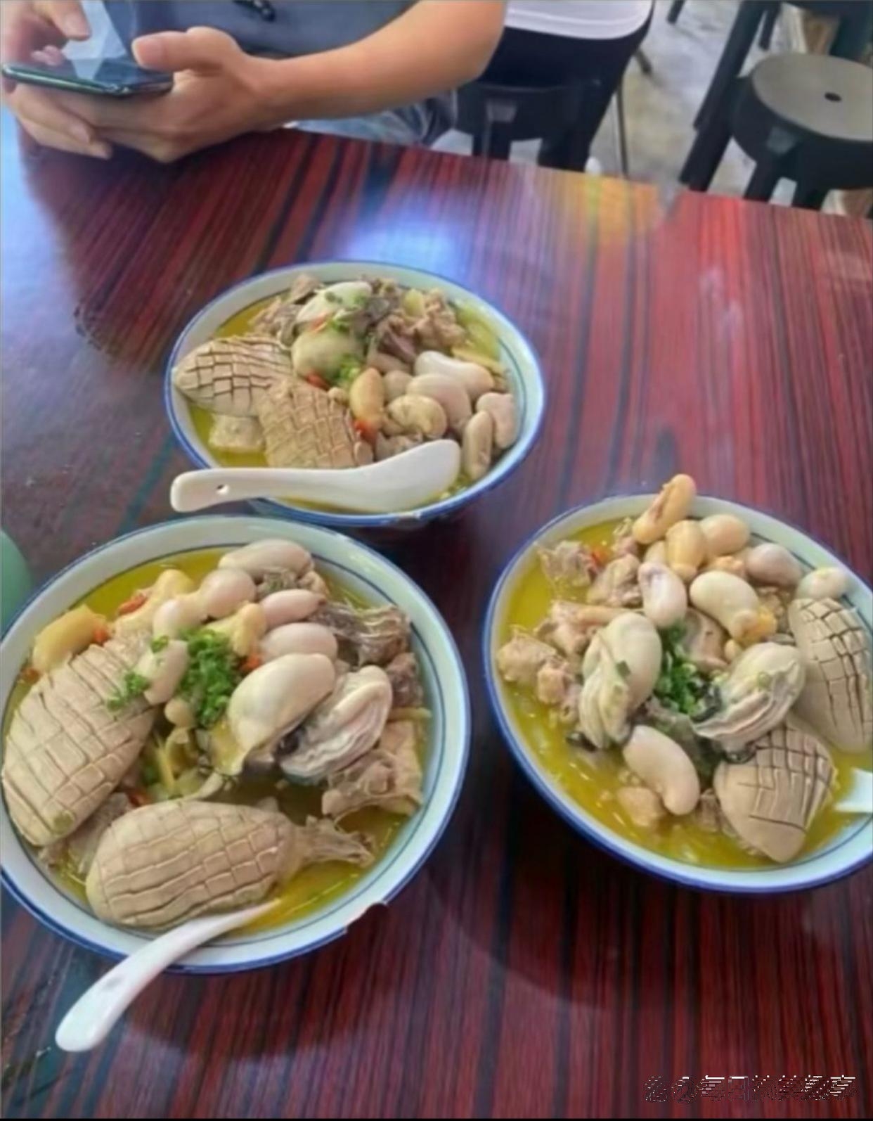 女朋友点的，这是什么菜系？