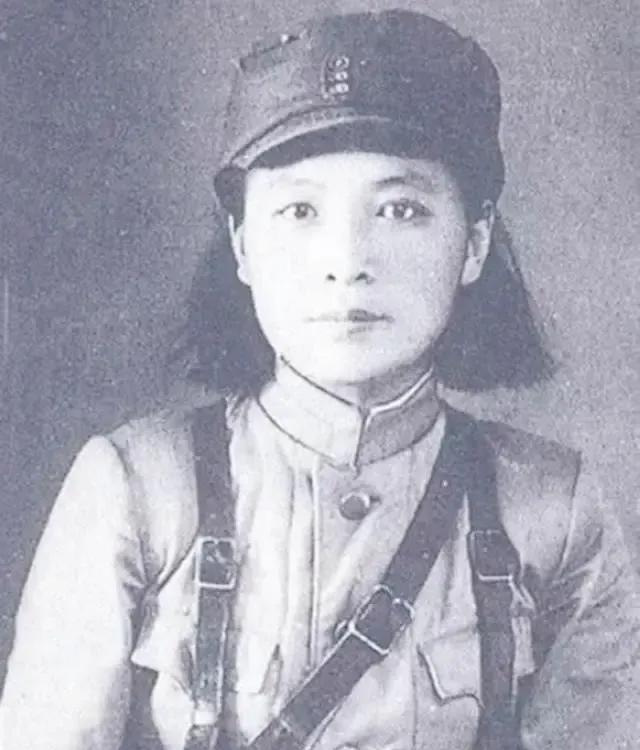 [微风]“别打了，太君，我全招了”1939年，就在日本鬼子的刑讯室里，一位女战士