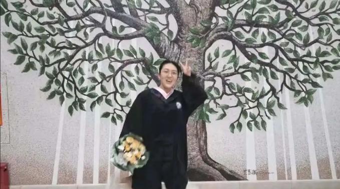杨景媛是什么人？
杨景媛是武汉大学经济学世界经济专业2017级学生，因2023年