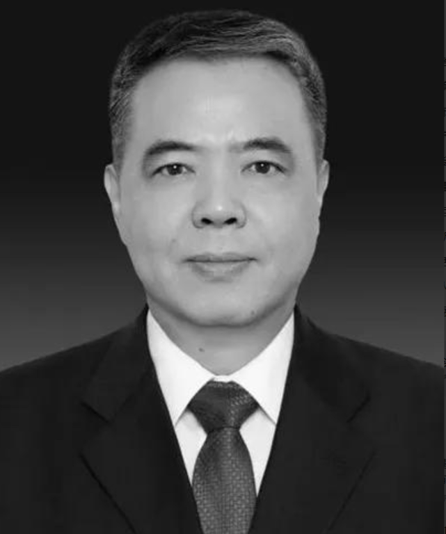 我以为科学家退休后能歇口气，
也怀疑学术会议不过是例行公事，
但万万没想到，李春