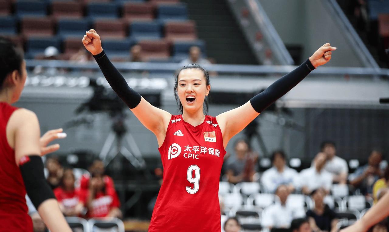 张常宁，更适合担任国家队主教练。
现在就上位？这不可能，赵勇主教练当得好好的，没