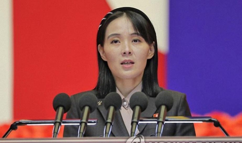 沉默24天后，
9月14日金正恩亲妹妹再次发布强硬言论，
她不仅当众威胁美日韩，