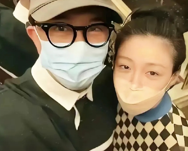 大s这辈子做的最错的一件事，就是匆忙的改嫁！想着大s啊大s,你这么优秀，这么美丽