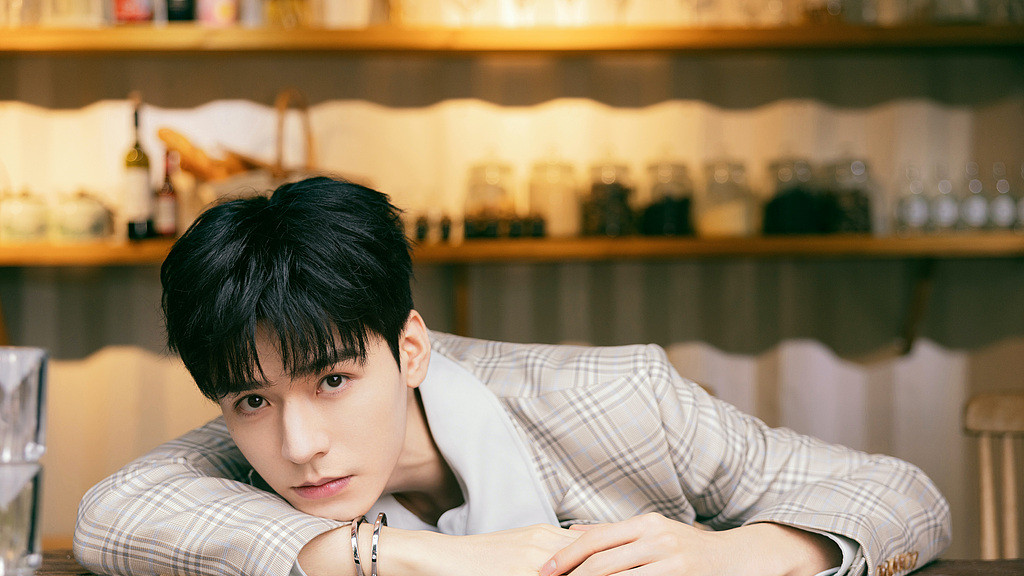 龚俊“三不接”爆梗出圈，网友：这波许愿池我直接锁死！