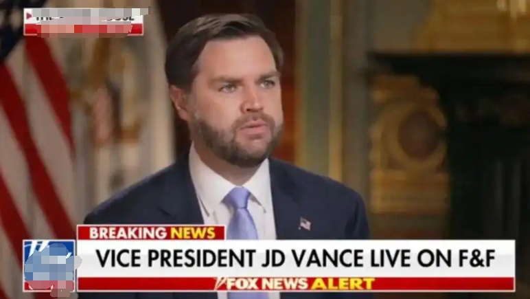 中国公然在联合国放大招！把美国副总统接受采访时称中国人为“乡巴佬”的视频，当着各