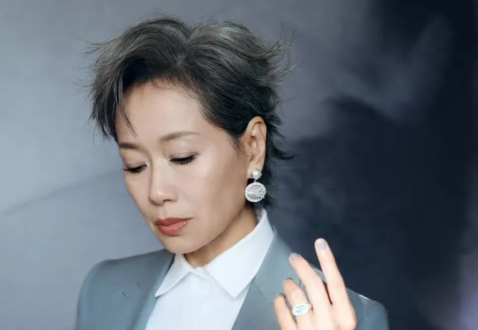 叶童你太“糊涂”了
你当初为什么要出演许仙呢？
如果你没有出演许仙，许多人就